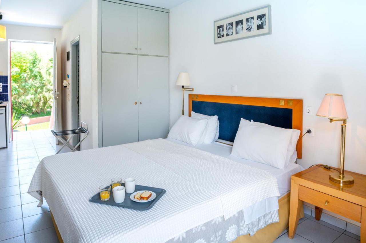 Jonathan Studio Apartments Tigaki Dış mekan fotoğraf